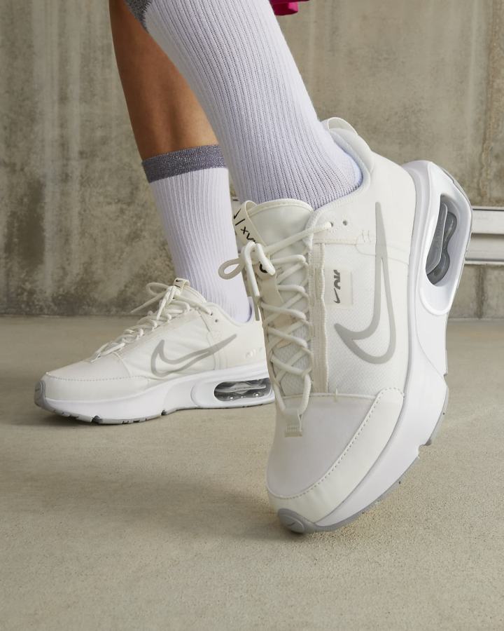 Nike Air Max INTRLK Ženske Tenisiće Bijele Svijetlo Sive | HR-41732XMQY