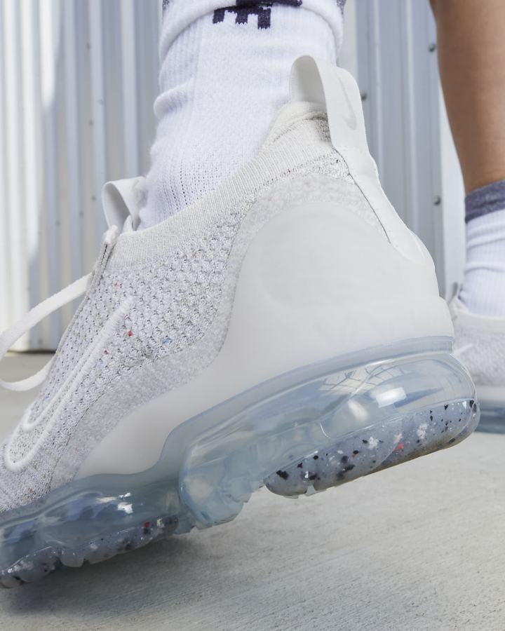 Nike Air VaporMax 2021 Flyknit Ženske Tenisiće Bijele Metalne Srebrne | HR-25437DZOG