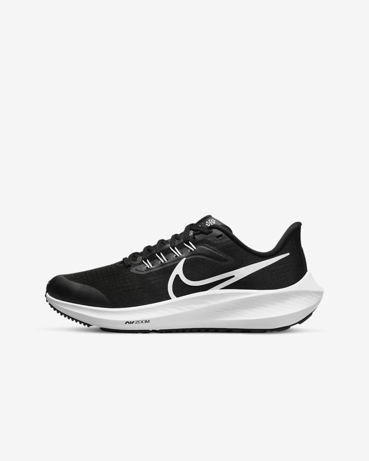 Nike Air Zoom Pegasus 39 Kids Road Za Dječake Tenisiće Crne Bijele | HR-49572QCAY