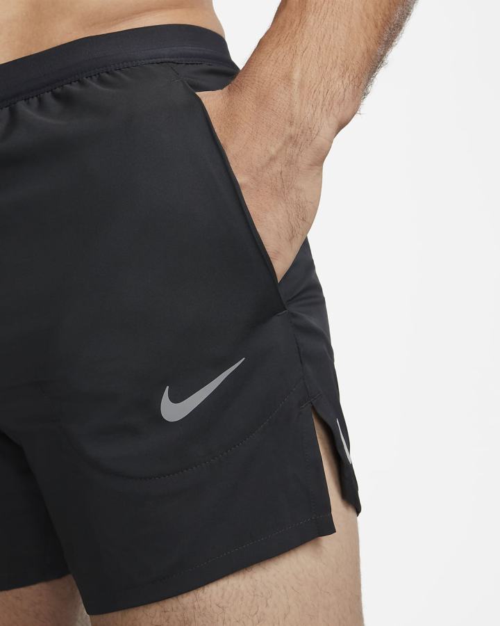 Nike Dri-FIT Flex Stride 5