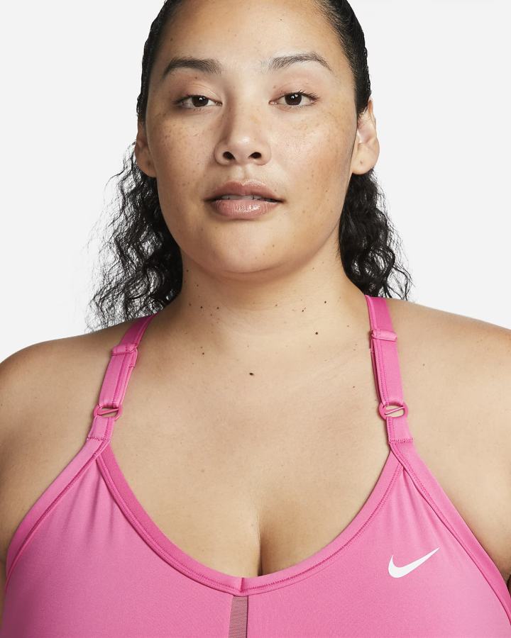 Nike Dri-FIT Indy Light-Support Podstavljena V-Neck (Plus Size) Ženske Sportski Grudnjak Bijele | HR-27364KGBY