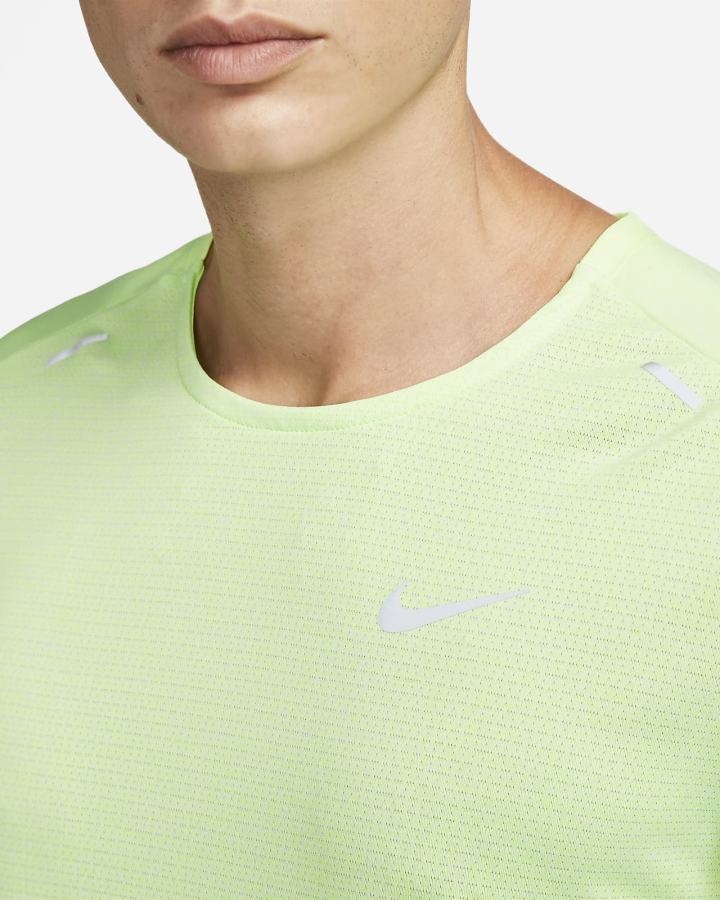 Nike Dri-FIT Rise 365 Short-Sleeve Muške Majice Zelene | HR-71259BOGQ