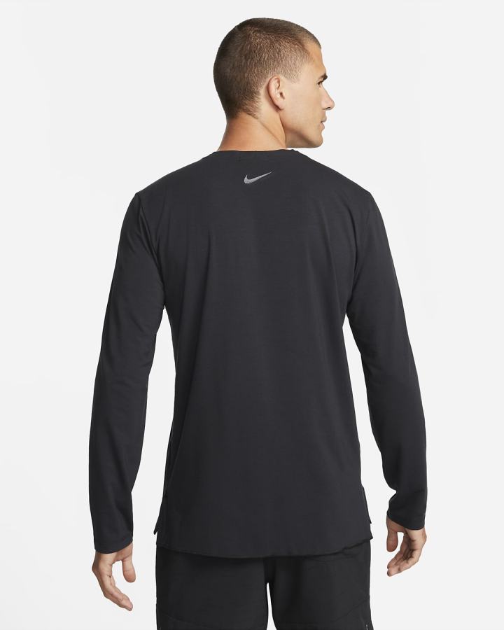 Nike Dri-FIT Yoga Long-Sleeve Top Muške Košulje Crne Sive | HR-36710CXLV