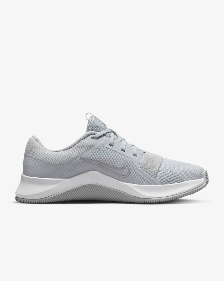 Nike MC Trainer 2 Ženske Cipele Za Trening Platine Bijele Sive Metalne Srebrne | HR-46907YABM