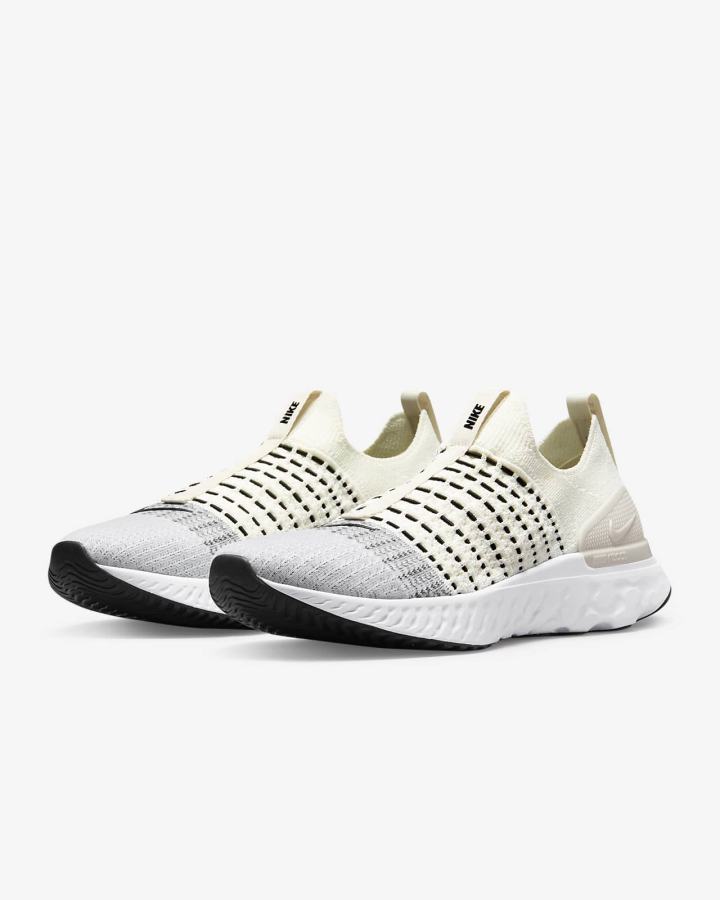 Nike React Phantom Run Flyknit 2 Road Muške Tenisiće Bijele Svijetlo Bež Crne | HR-54810FVHA