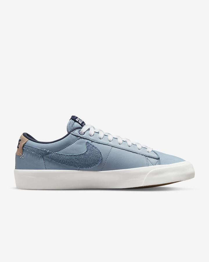 Nike SB Zoom Blazer Low Pro GT Premium Muške Skate Obuća Bijele Svijetlo Smeđe Tamnoplave | HR-37514OARG