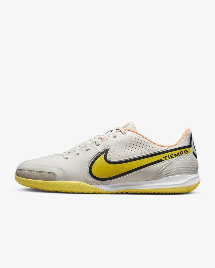 Nike Tiempo Legend 9 Academy IC Indoor/Court Ženske Nogometne Tenisice Žute | HR-79410HBSE